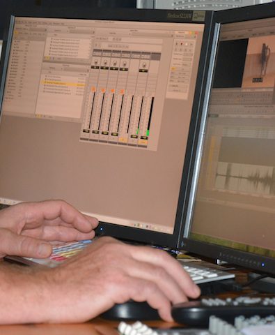 Die-Tonspuren-werden-auf-Bildmaterial-gelegt Vertonung-von-Lehrfilm
