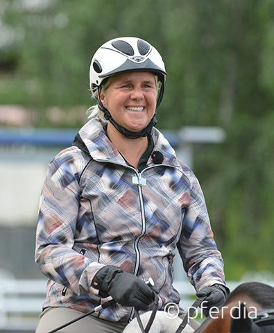 Uta-Gräf-auf-dem-Pferd Spaß-am-Set-mit-Uta-Gräf