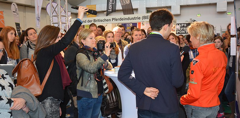 autogrammstunde-ingrid-klimke meet-and-greet