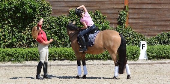 Ausbildungsprinzip-von-Britta-Schöffmann Einstellung des Reiters